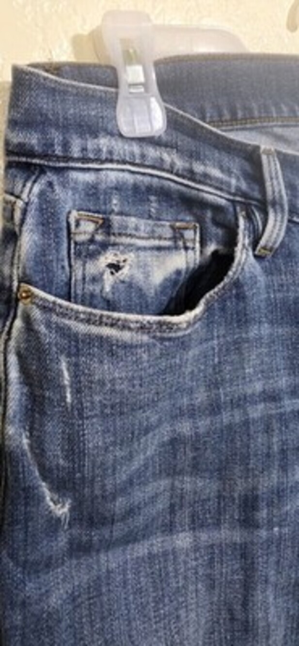 Frame Le Garcon Crop Distressed Women Size 28 Blue Jeans Soft Denim Easy Care - Picture 3 of 6